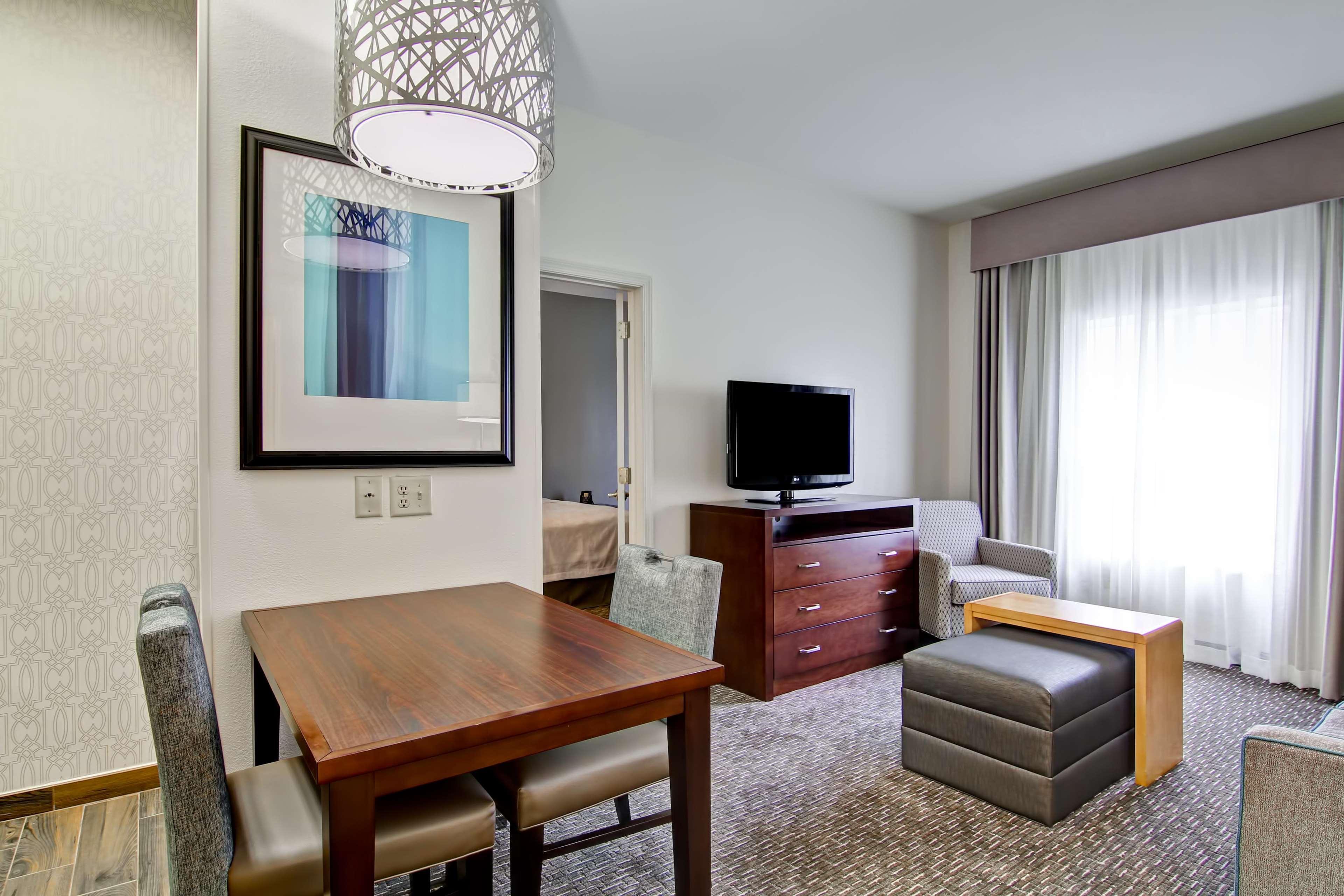 Homewood Suites By Hilton Newark-Cranford Экстерьер фото